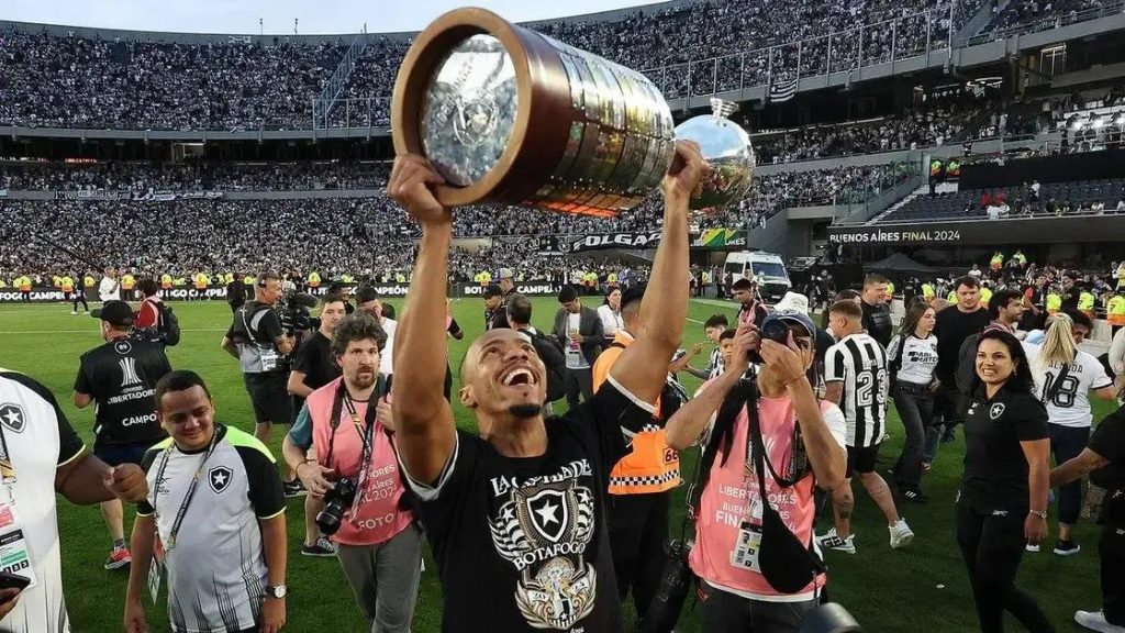 Palmeiras vai contratar Marlon Freitas do Botafogo por 5,4 milhões de euros